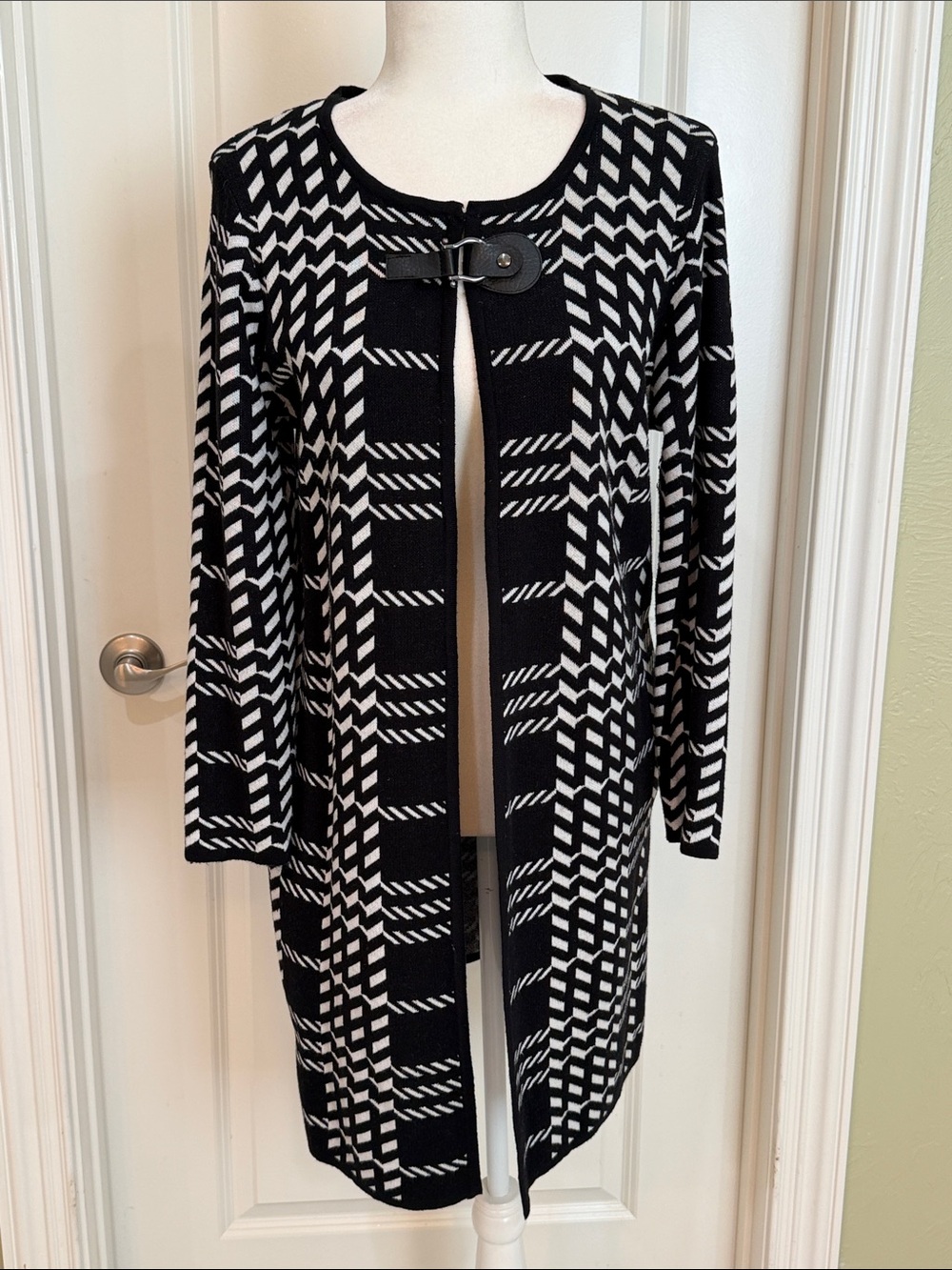 Black & White Geometric Open Long Cardigan Dressy Elegant